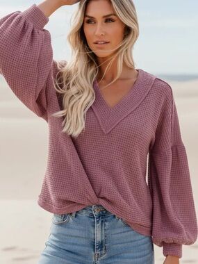 New In Boho Waffle Knit V-Neck Lantern Sleeve Sweater - Mauve, Size S